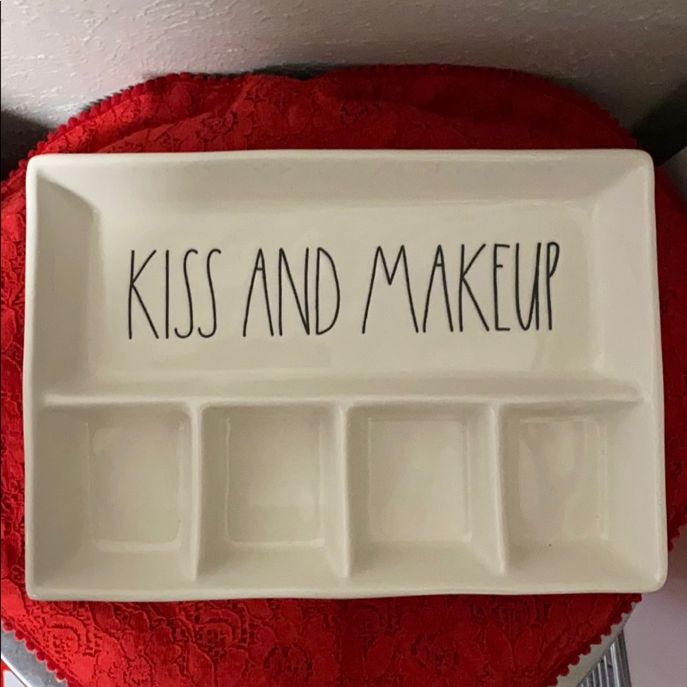 Rae Dunn Makeup Dish